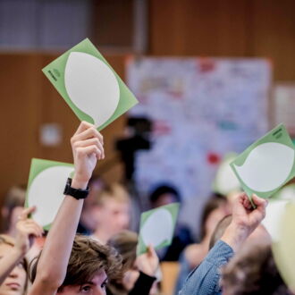 Teilnehmer:innen des Klimarats erarbeiten Empfehlungen an die Politik